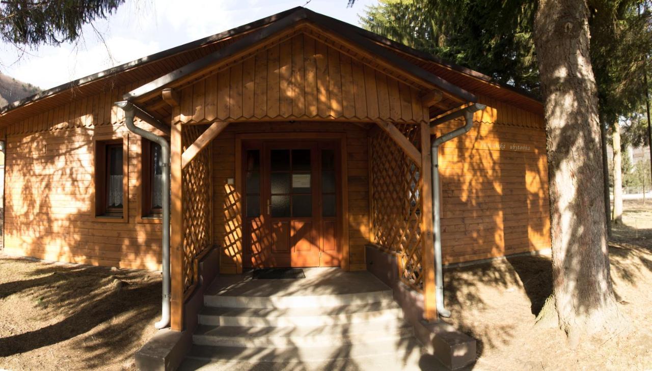 Turistická ubytovňa Forgáč Oravsky Podzamok Exterior foto